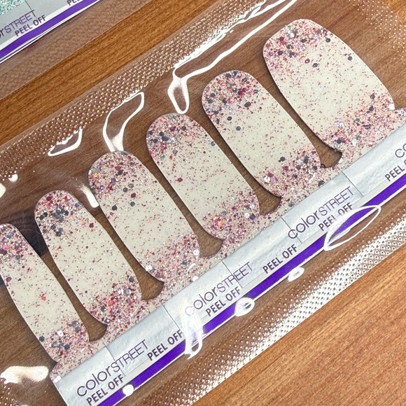 💅 ColorStreet - Fairytale bundle 4 sets - Picture 2 of 6